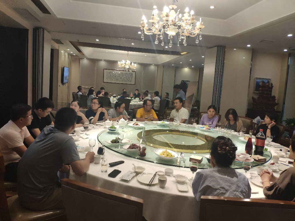 馬行千里，不洗塵沙。(圖2)